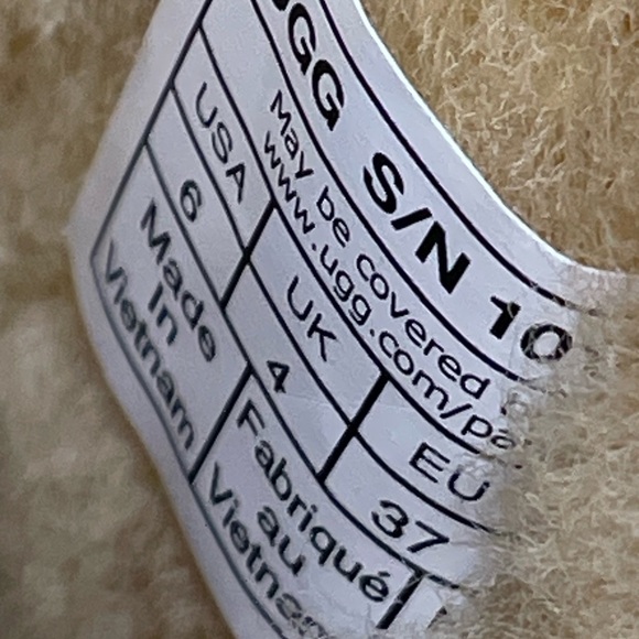 UGG Classic Il Short Boots Chestnut - Picture 10 of 11